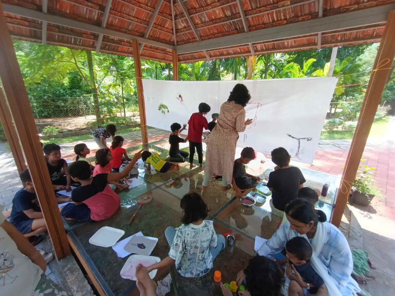 Natural Colours and Arts