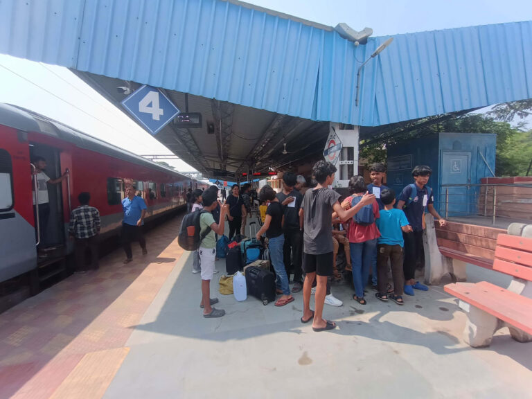 Maritime history and trade - Trip by train